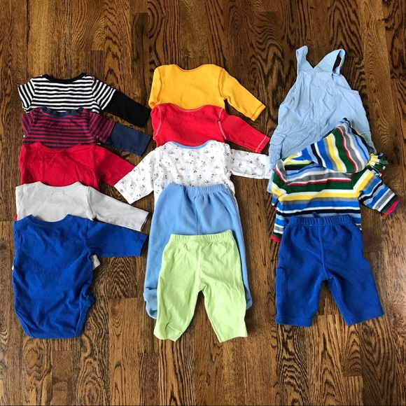 [SOLD] Boys 3-6 Month Winter and Fall Bundle 38 Pi - Picture 4 of 7